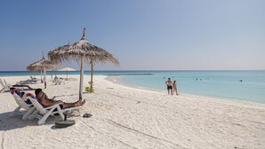 Unclassified image, 5 of 91, button - Kinan Boutique (Fulidhoo)