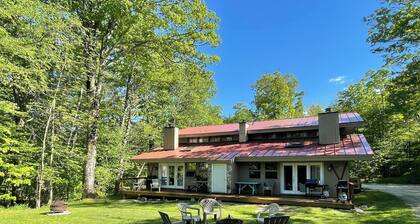 Killington Chalet - Hot Tub, Sauna, Commercial Boot Dryer