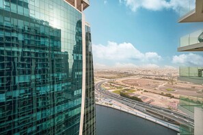 Exterior - Moon Stays | High Floor | 2BR Missoni Stay (Dubai)