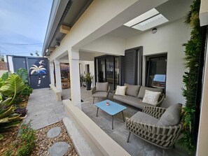 Terrace/patio - Apartment Joly brise 2 in Terre Sainte near small beach/CHU (Saint-Pierre)