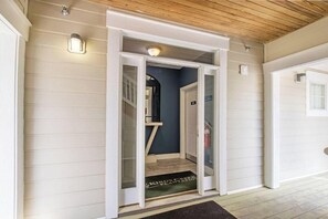 Interior - King's Creek 2 Bedroom Townes (Williamsburg)