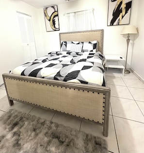 1 bedroom, iron/ironing board, WiFi, bed sheets