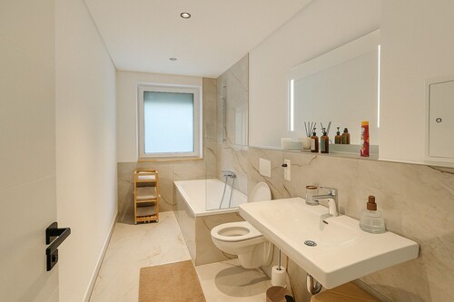 Stilvolle 3-Zi.-Wohnung in Leipzig | Zentral, modern & perfekt für 6 Gäste