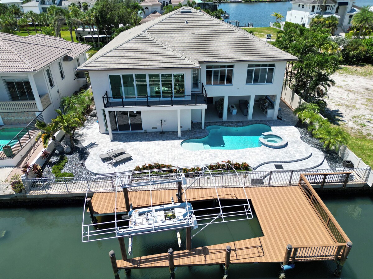 Photo 25 of Naples Waterfront 3 Master en-suites Pool Boat lift