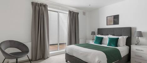2 Schlafzimmer, BĂŒgeleisen/BĂŒgelbrett, Reisekinderbett, kostenloses WLAN
