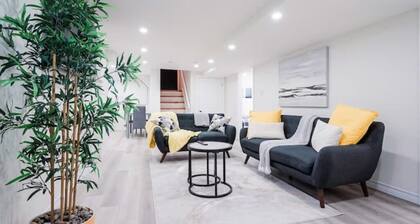 Stylish, Spacious 6-Bedroom Home in the GTA