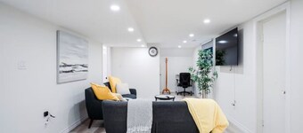 Stylish, Spacious 6-Bedroom Home in the GTA