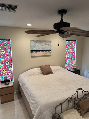 3 bedrooms, iron/ironing board, internet, bed sheets
