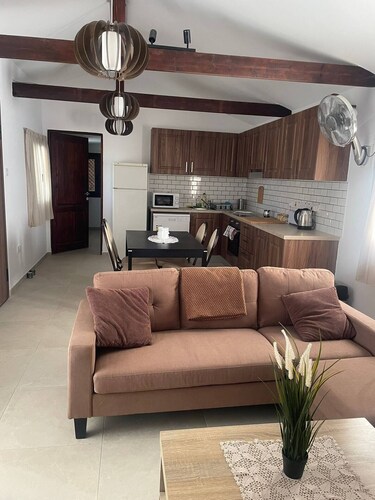 Monolithos Cottage in the Troodos Mountains above Limassol