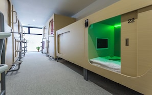 Basic Shared Dormitory | Laptop workspace, free WiFi