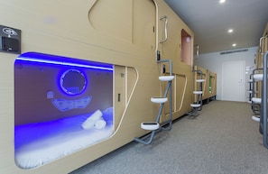 Basic Shared Dormitory | Laptop workspace, free WiFi