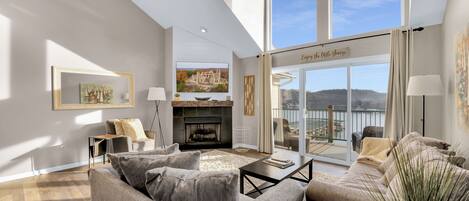 TV connectée, cheminée