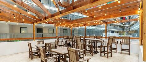 تناول الطعام