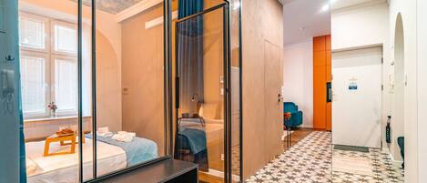 1 sovrum, strykjärn/strykbräda, gratis wi-fi och sängkläder