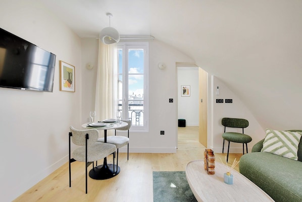 Apartment | Living area