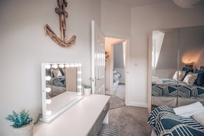 2 bedrooms, iron/ironing board, travel crib, free WiFi