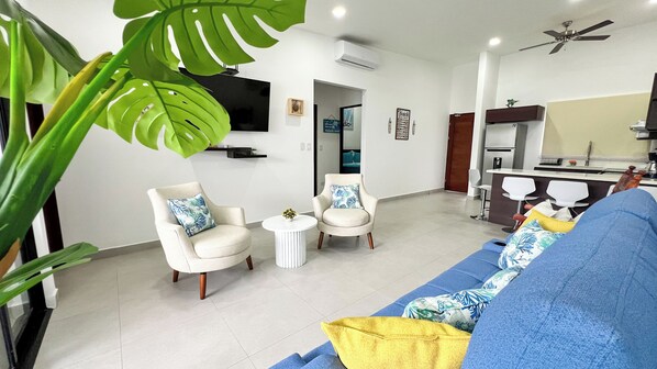 House | Free WiFi