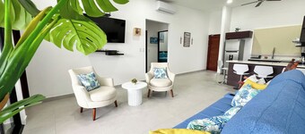 Macaw House with private pool