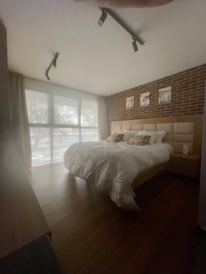 Apartment, 1 Bedroom, Accessible, City View