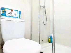 Free toiletries, hair dryer, towels, soap