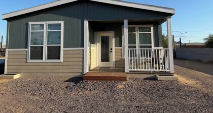 Charming BRAND NEW 3-bedroom house in North Phoenix!