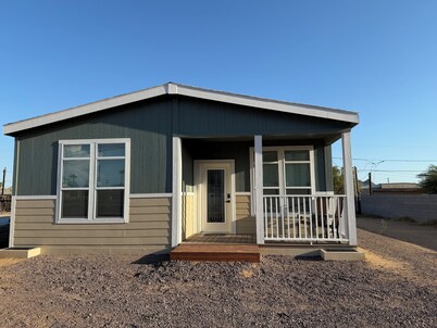 Charming BRAND NEW 3-bedroom house in North Phoenix!