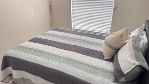 4 bedrooms, bed sheets