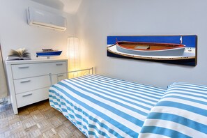 Villa de lujo, piscina privada | Cortinas opacas, tabla de planchar con plancha, cunas (de pago)