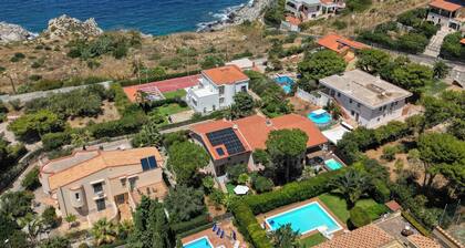VFH Villa Cala del Cuore with pool