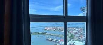 Exclusive and Beautiful Apartment Avenida Balboa