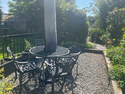 Cosy Grade 2 listed cottage in Snowdonia