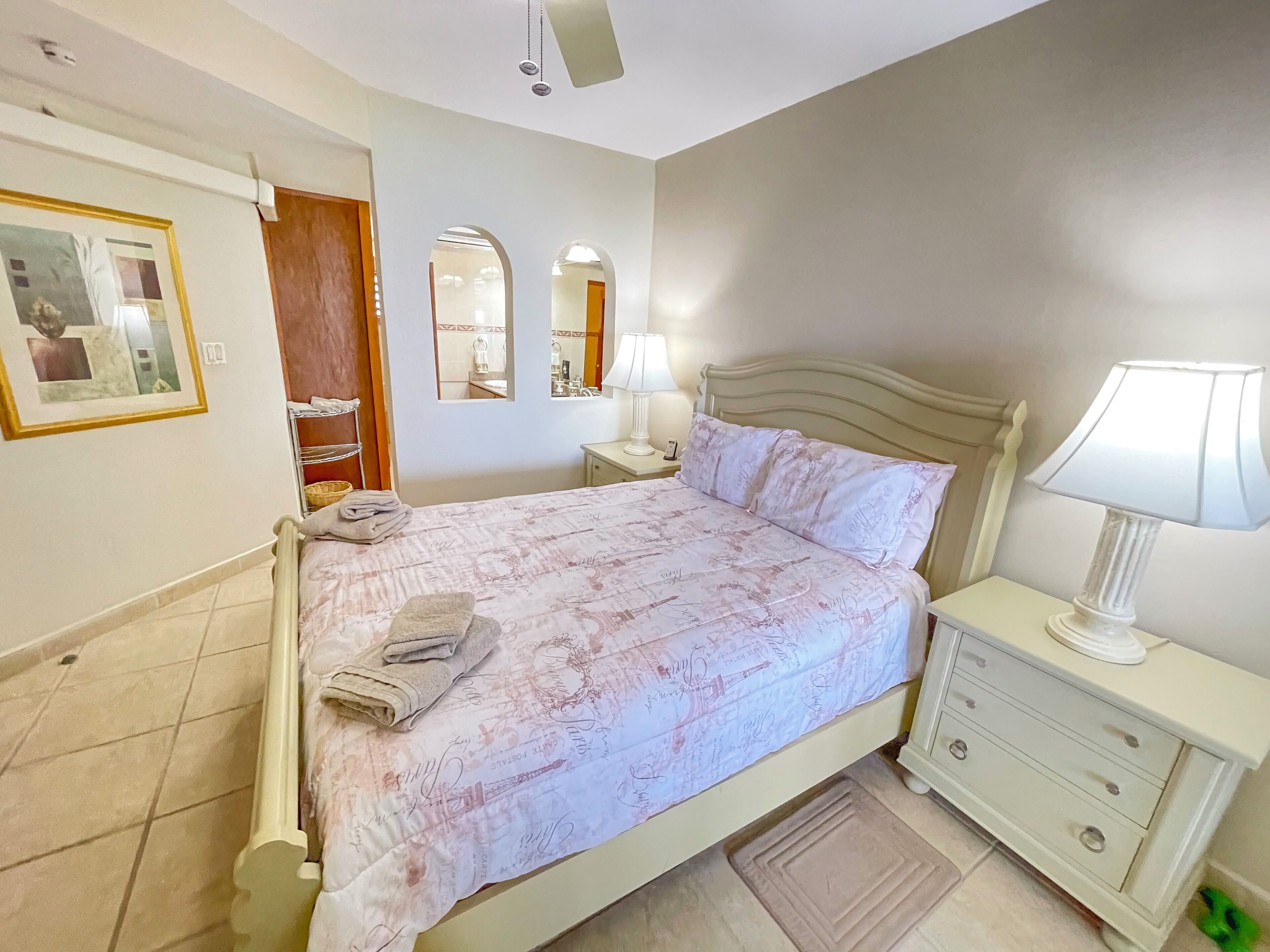 2 bedrooms, iron/ironing board, WiFi, bed sheets