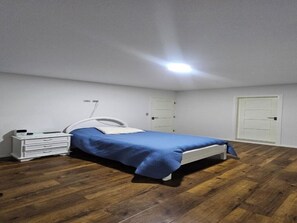 WiFi, bed sheets
