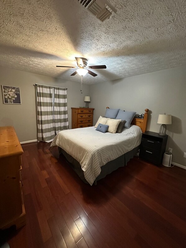 3 bedrooms, WiFi, wheelchair access