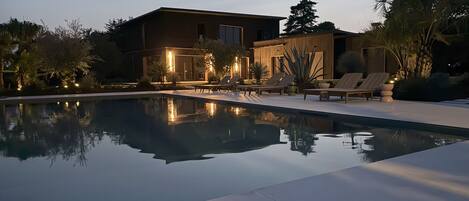 Seasonal outdoor pool