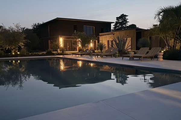 Seasonal outdoor pool
