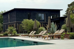 Exterior - 537 Saint Emilion - Bornes recharges (Saint-Laurent-des-Combes)