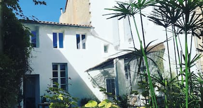 MAISON MATEJEWSKI Bed and breakfast with garden