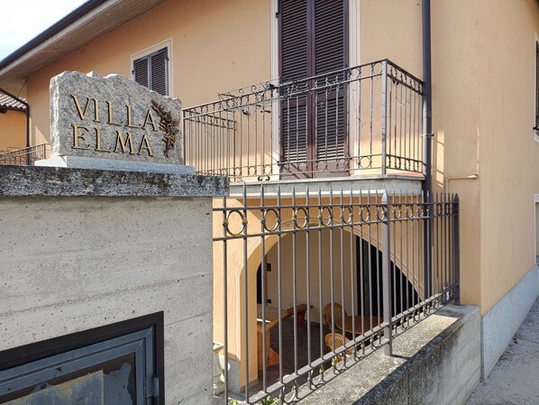 Dettaglio esterni