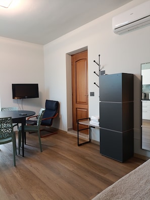 Interior - Villa Elma TILLY Comfortable Studio Apartment in Cigliè (Cigliè)