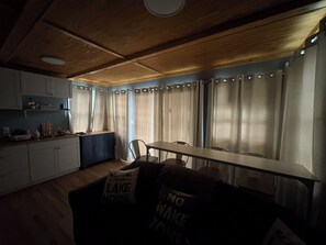 Smart TV, DVD player
