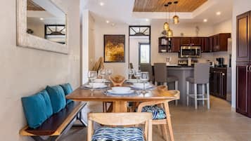 In-room safe, iron/ironing board, free WiFi