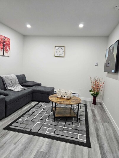 Brand new, fully furnished suite in a serene East Regina neighborhood The Towns.