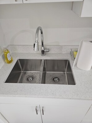 電子レンジ、オーブン、コンロ