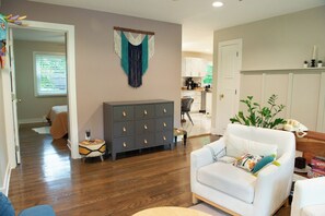 3 dormitorios, tabla de planchar con plancha, wifi y ropa de cama