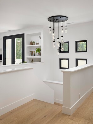 Interior - Winter Escape Coastal Villa: 40% Off Stays November–January! (Santa Barbara)