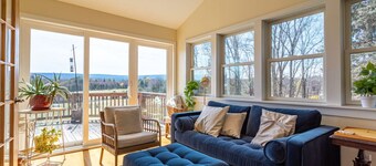 Serene & Bright: Minnewaska Mtn Views ~ Deck ~BBQ