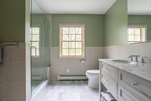 Bathroom - Spacious Fam Retreat: Hot Tub, Fire Pit, BBQ (Saugerties)