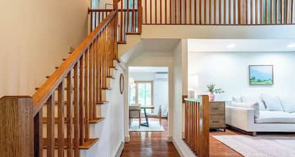 Spacious Fam Retreat: Hot Tub, Fire Pit, BBQ