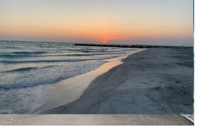 On the beach, sun-loungers, beach towels - Stunning, resort like, Longboat Key, 2-bedroom condo on Gulf beach, near stores! (Longboat Key)